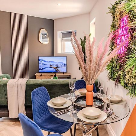 Super Central 2 Bedroom Flat I Next To Shopping Center & Brighton Beach ภายนอก รูปภาพ
