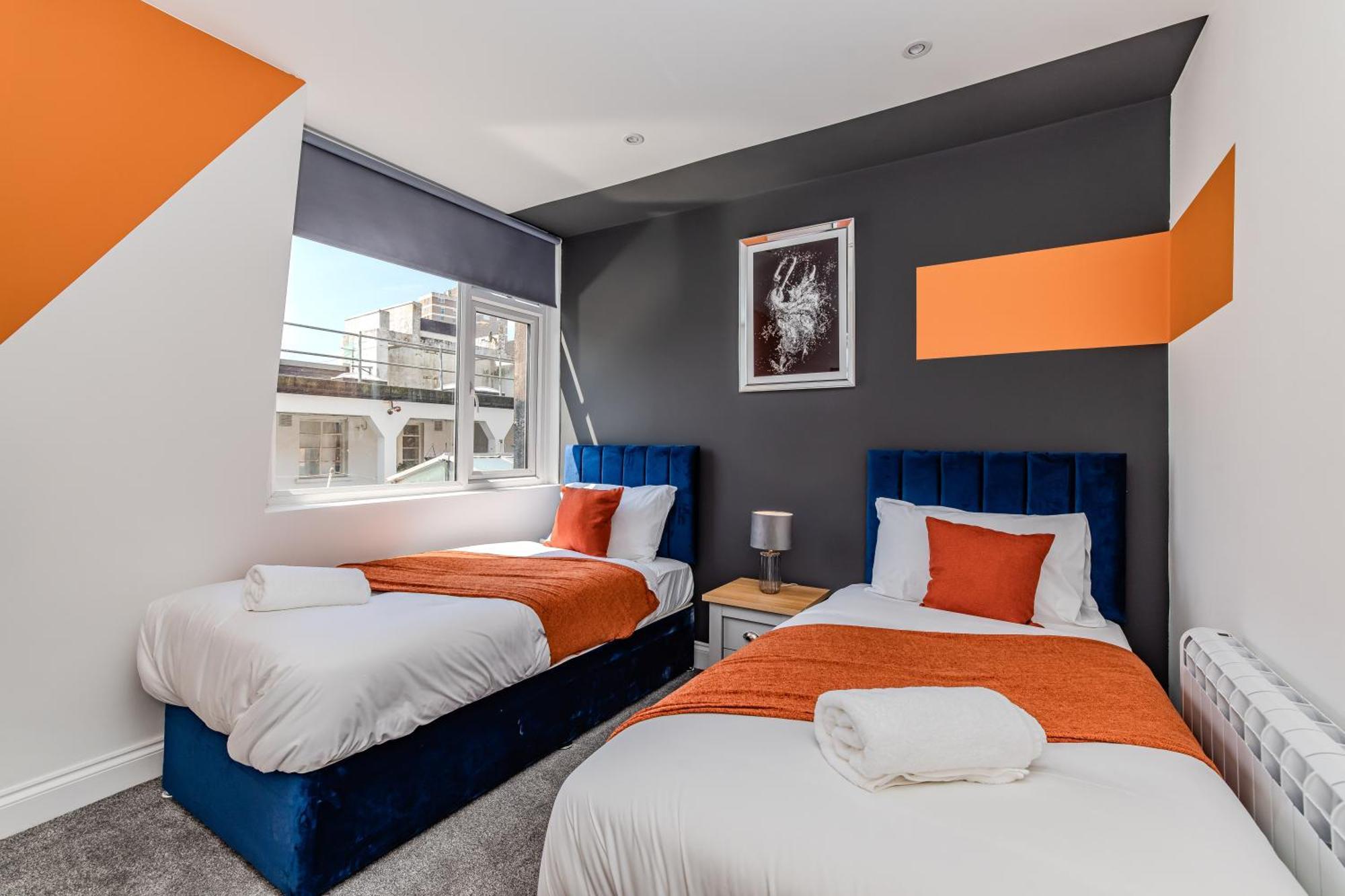 Super Central 2 Bedroom Flat I Next To Shopping Center & Brighton Beach ภายนอก รูปภาพ